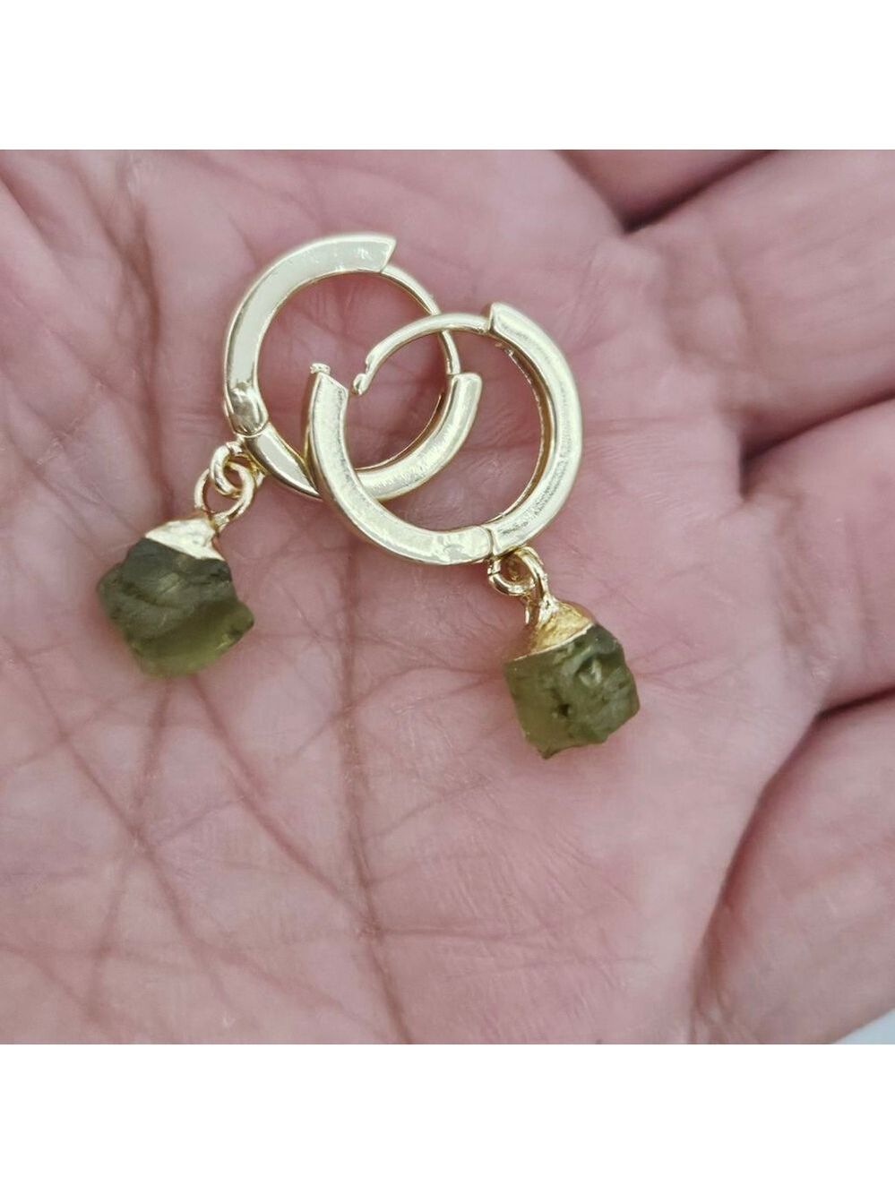 Raw Peridot Gold Hoop Earrings 18k Brass Hypoallergenic - Picture 4 of 4